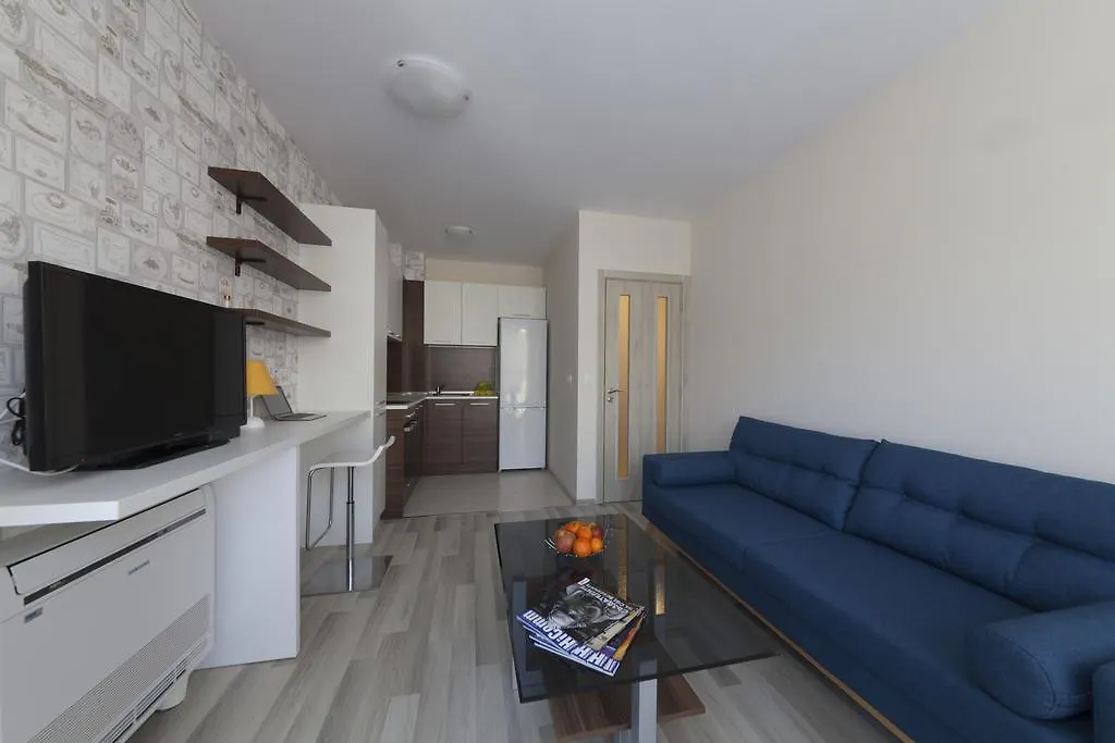 Aquarelle Vip Residence 2 Apartment Varna